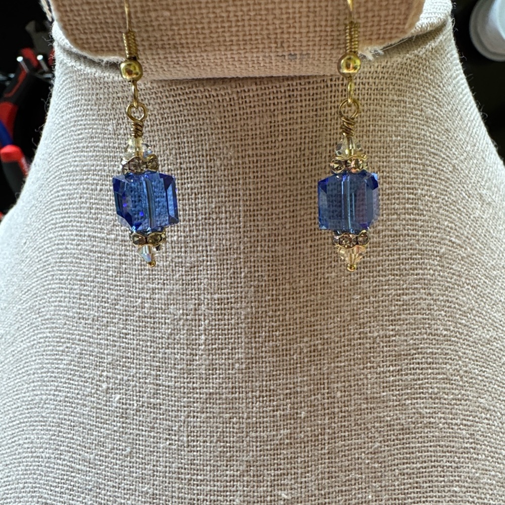 September Birthday 🎂 Sapphire Swarovski and Gold Earrings 2/$22 - Picture 4 of 6